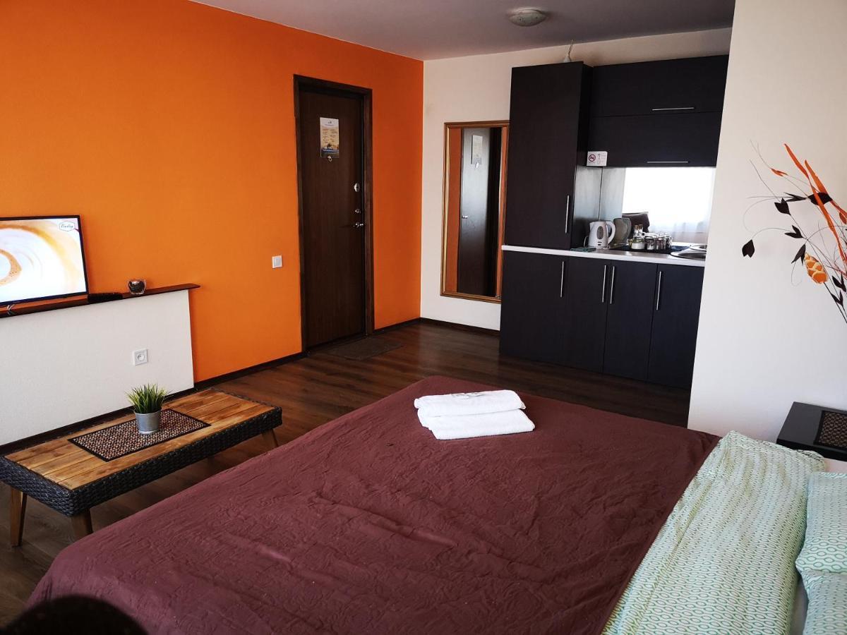 River Apartments ไคลเพดา ภายนอก รูปภาพ